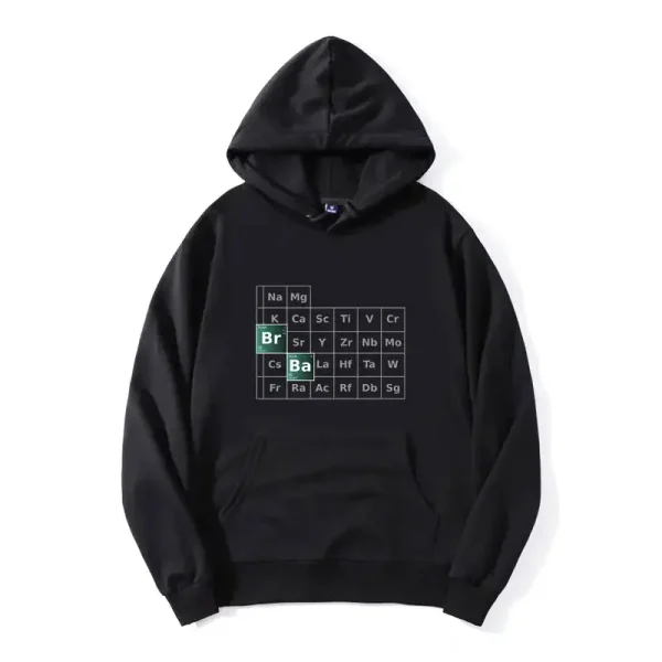 Moletom com capuz preto com design da tabela periódica dos elementos químicos, ideal para os amantes de ciência e decoração científica.