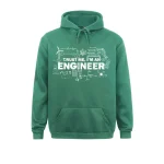 Moletom com capuz verde com inscrição "Trust me, I'm an engineer" e motivos relacionados à engenharia, ideal para os apaixonados por ciências e engenharia.